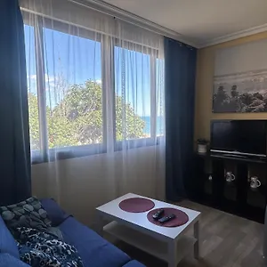 https://apartment-with-beach-views.es-andalucia.com